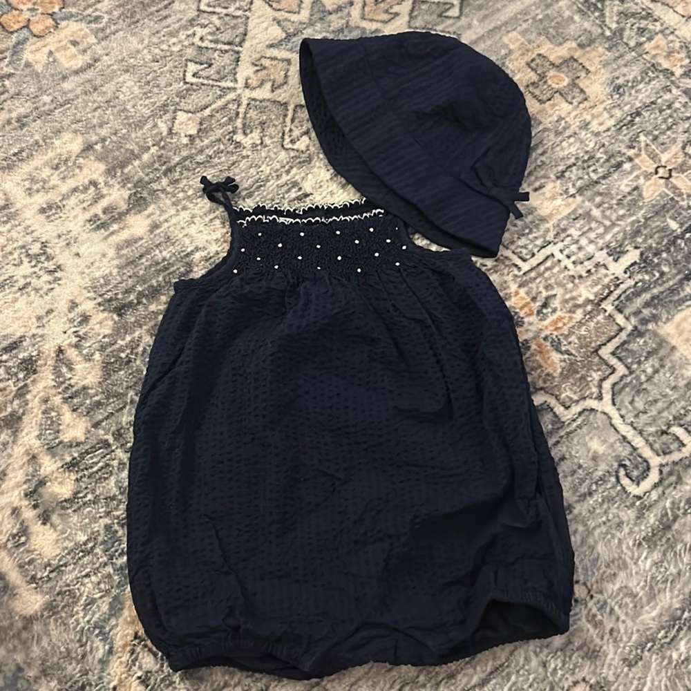 Gorgeous Ralph Lauren shortall & hat set